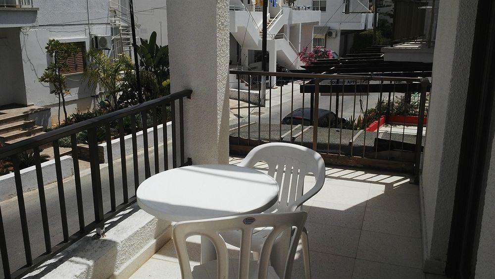 Milounapa Ayia Napa Exterior photo